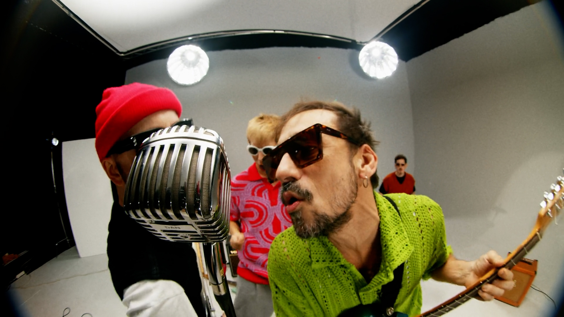 Bang Bang Bang — still 01